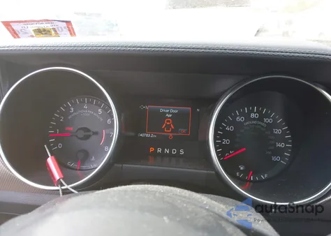 2018 Ford Mustang Ecoboost z USA, uszkodzony, nr VIN 1FATP8UH3J5173948